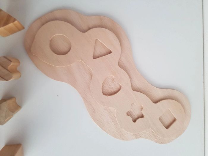 Puzzle en bois à emboîtement chenille des formes et couleurs - photo numéro 9