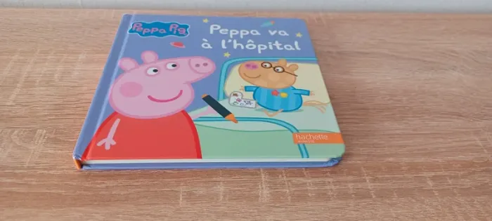Petit livre "Peppa va à l'hôpital" en bon état - photo numéro 5