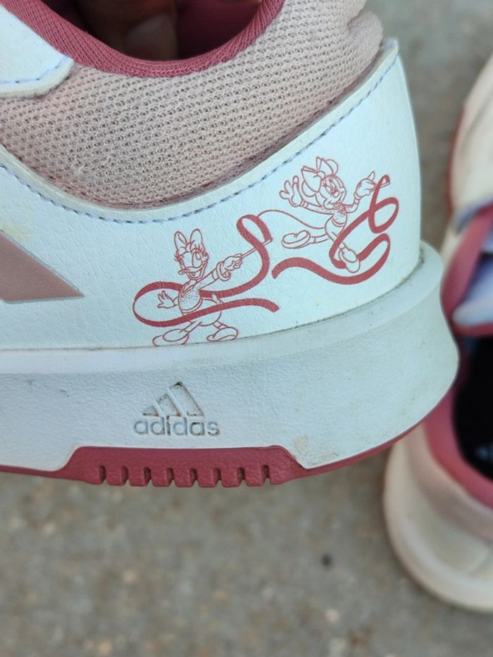 Adidas Minnie pointure 33 - photo numéro 7