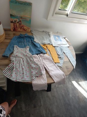 Lot de 7 pièces fille, 4 ans, plusieurs marques