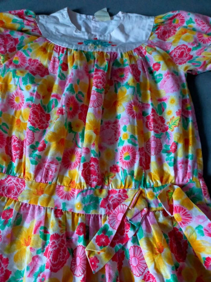 Robe fille fleurie – Taille inconnue (voir mesures en photo) - photo numéro 11