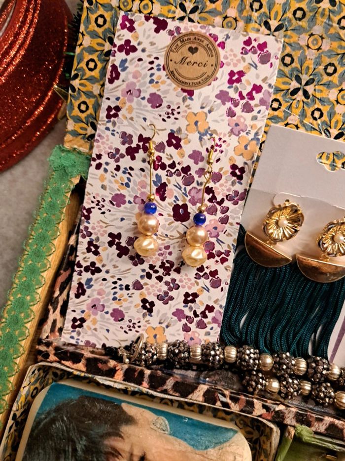 Boîte avec bijoux diverses multicolore - photo numéro 3