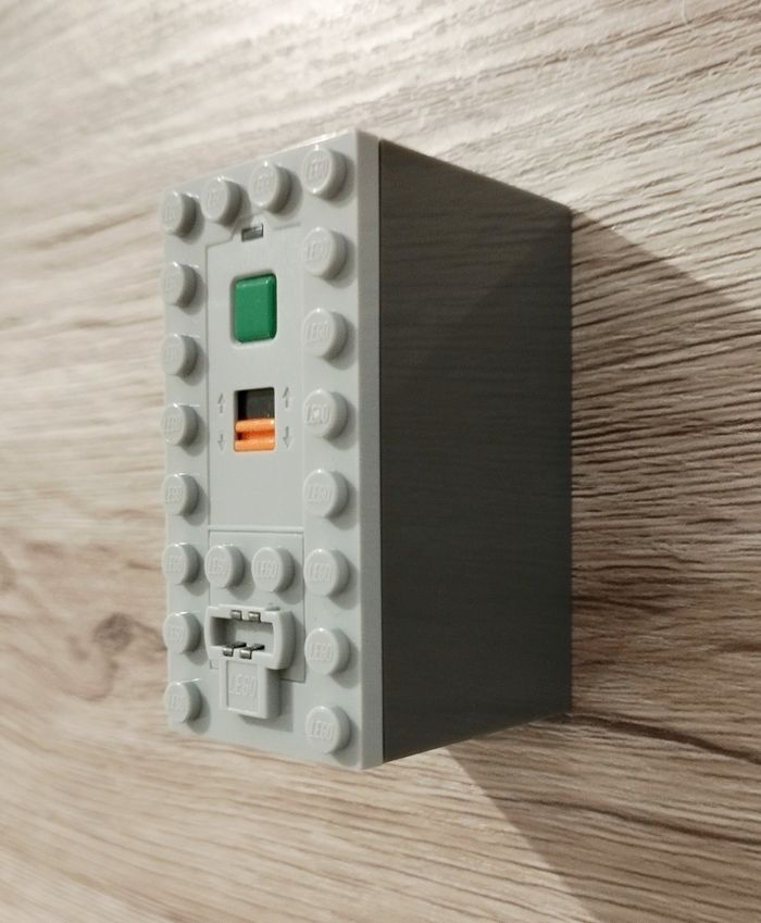 LEGO 8878 Boitier à piles rechargeables Power Functions - photo numéro 5