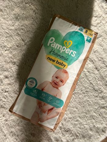 Couches Pampers harmonie taille 2