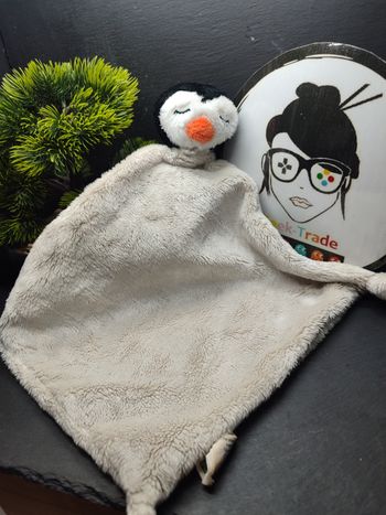 Doudou plat pinguoin manchot gris noir nature planet Orange Endormi Doux Oiseau