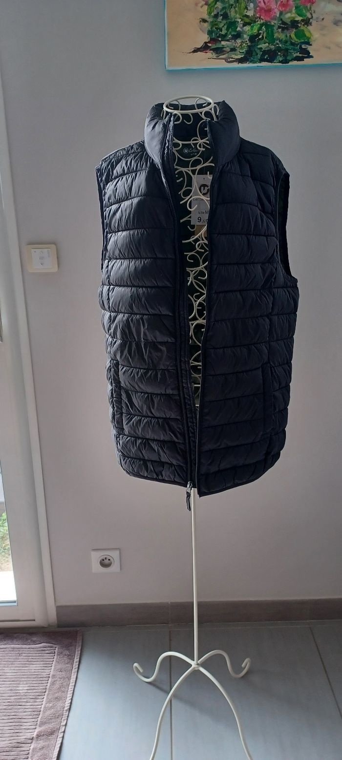 Doudoune sans manche bleu marine