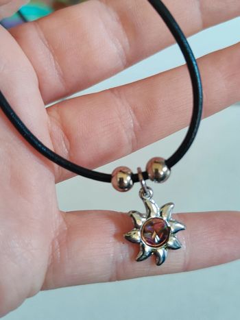 Collier cordon soleil en métal et pierre - 2000s