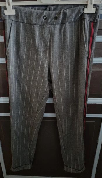 Pantalon gris à rayures taille S