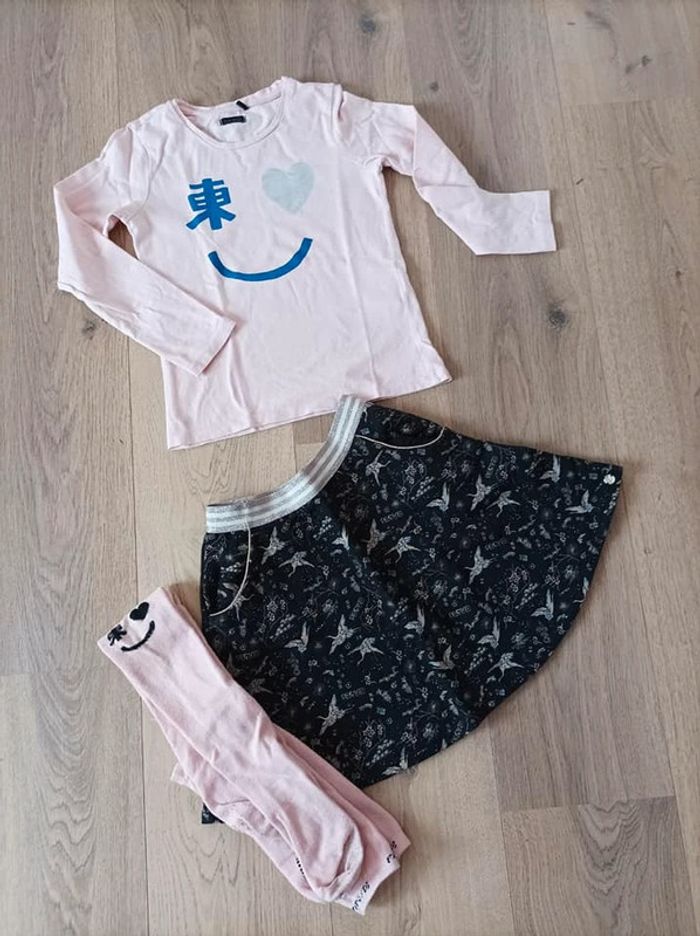 jupe + t-shirt 8 ans + collants 31/34