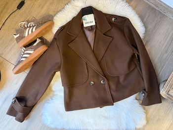 Trench / caban court marron