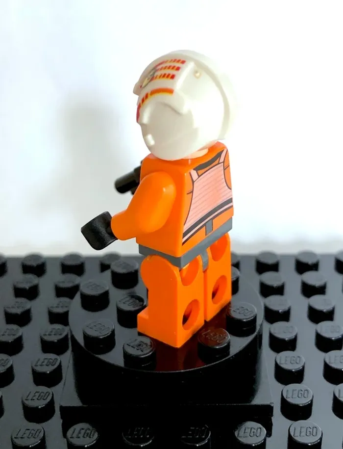 LEGO Star Wars episode IV - Jek Porkins - photo numéro 6