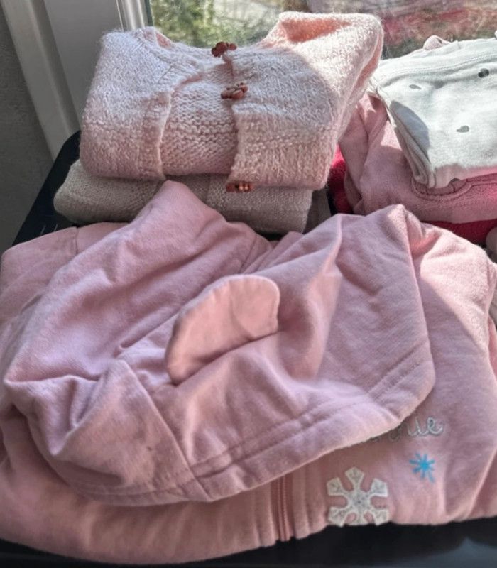 Lot de 14 vêtements taille 23/24mois - photo numéro 3