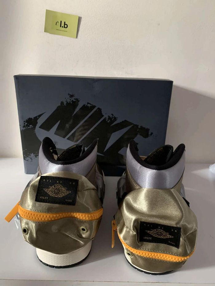 Jordan 1 Rétro High Og Utility Neutral 42,5 - photo numéro 6