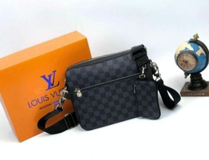 Sacoche LV - photo numéro 4