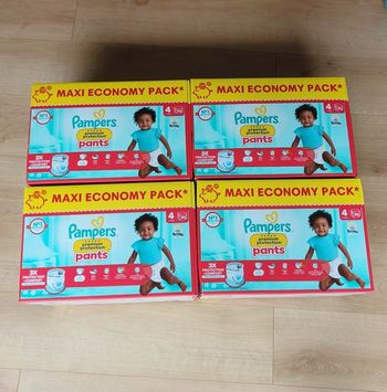 4 maxis economy packs Pampers premium protection pants taille 4