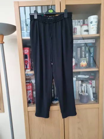 Pantalon Zara fluide noir taille M