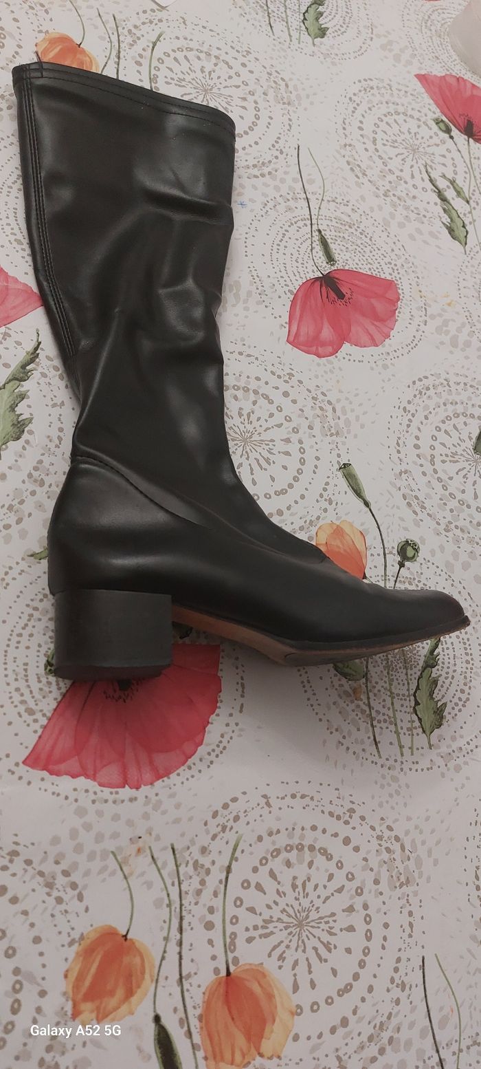 Botte chaussons bon état - photo numéro 2