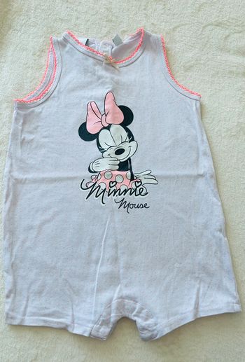 Combinaison short avec Minnie 12 mois