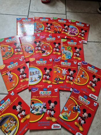 15 livres la maison de mickey joue et apprends altaya