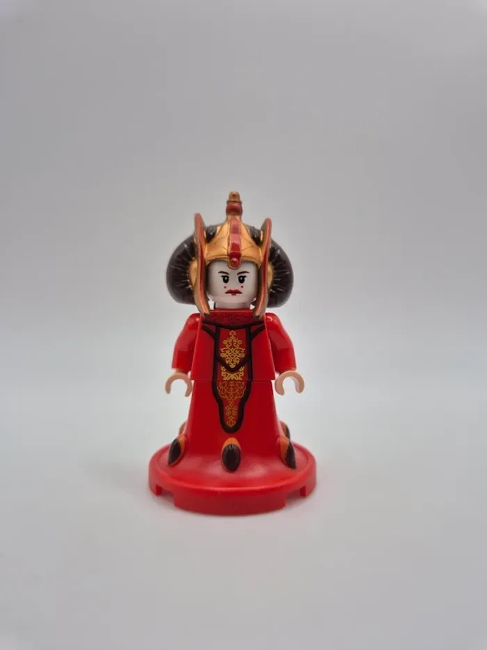 Figurine type lego La Reine Amidala star wars