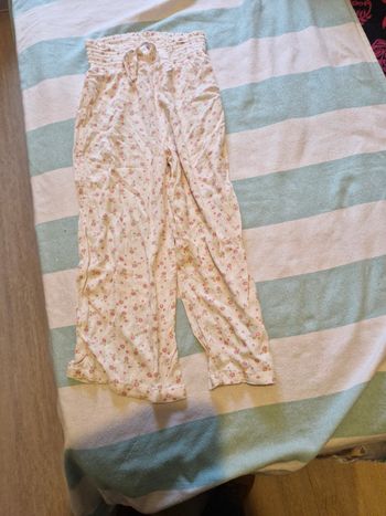 Vends leggings 7 ans vends leggings multicolore 7 ans de marque kiabi