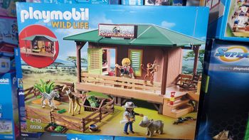 PLAYMOBIL 6936 WildLife - Centre De Soins Pour Animaux De La Savane.