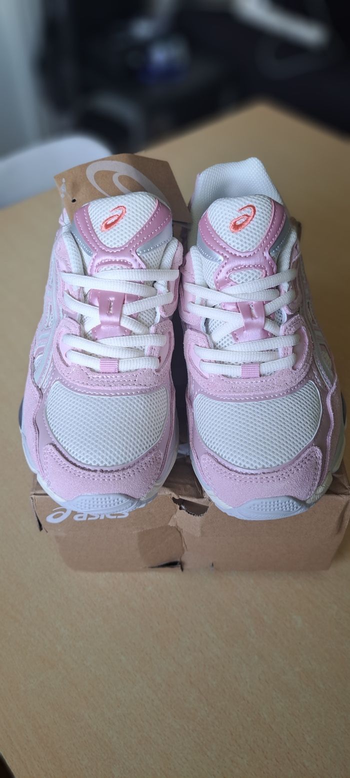Asics Gel Nyc Cream/Rose Water T39 - photo numéro 4