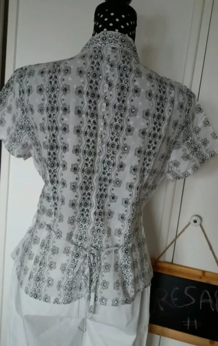 Chemise manches courtes, blanche et noire - photo numéro 4
