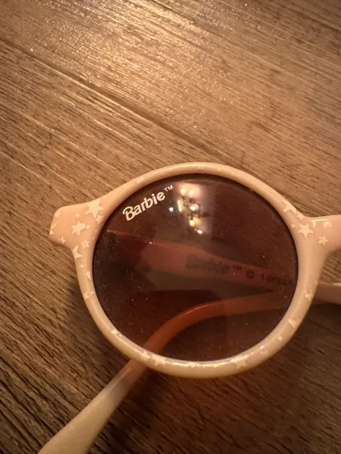Lunettes de soleil barbie - photo numéro 2