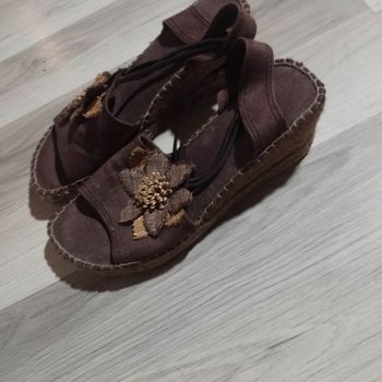 Sandales compensées 