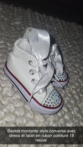 Basket style converse pointure 18 neuve