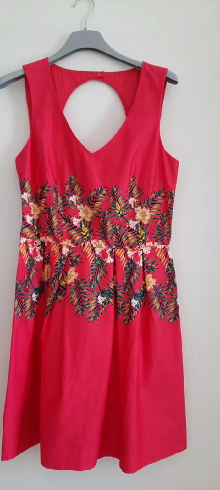 Robe neuve taille 38 avec étiquette