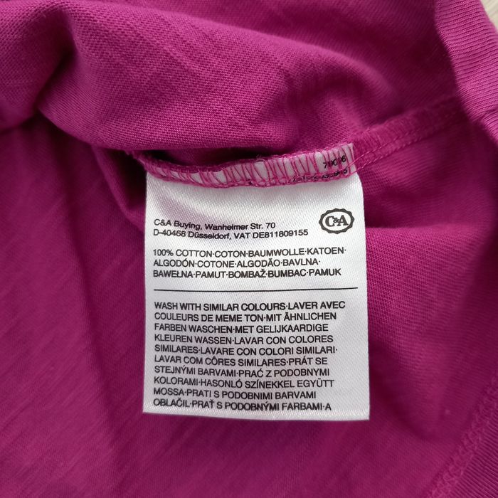 T-shirt femme à col en V violet C&A taille S - photo numéro 5