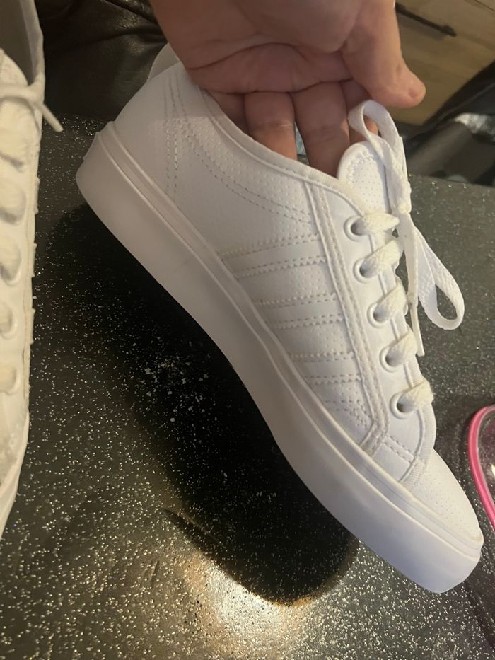 Adidas - photo numéro 2