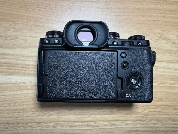 Boîtier Fujifilm X-T4 peu utilisé + accessoires, il date de janvier 2024 - photo numéro 3