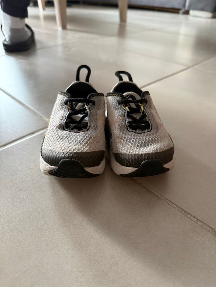 Chaussure bébé - photo numéro 3