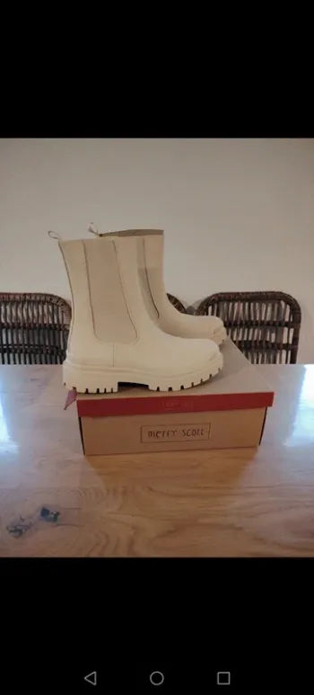Bottines beige NEUVES