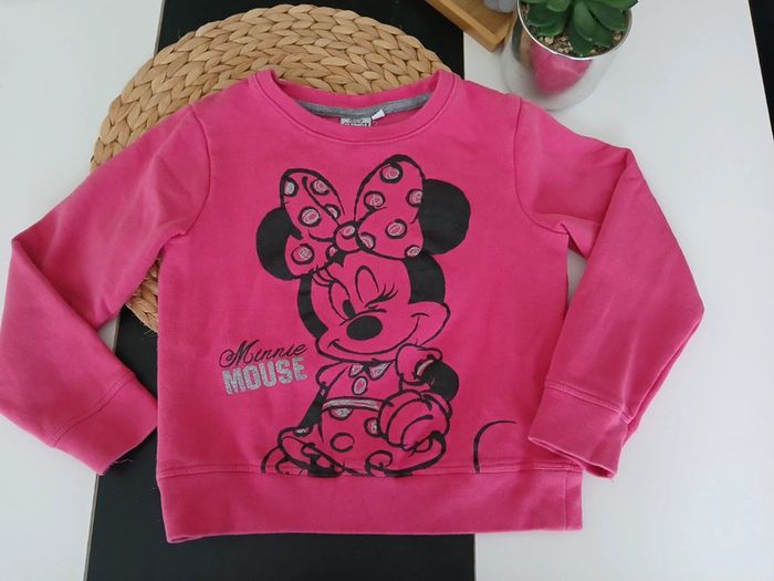 Pull hivers disney Taille 8 ans🌿💝 - photo numéro 2