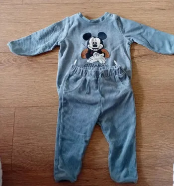 Ensemble Disney c&a bébé - Mickey - Taille 6-9 mois 👶