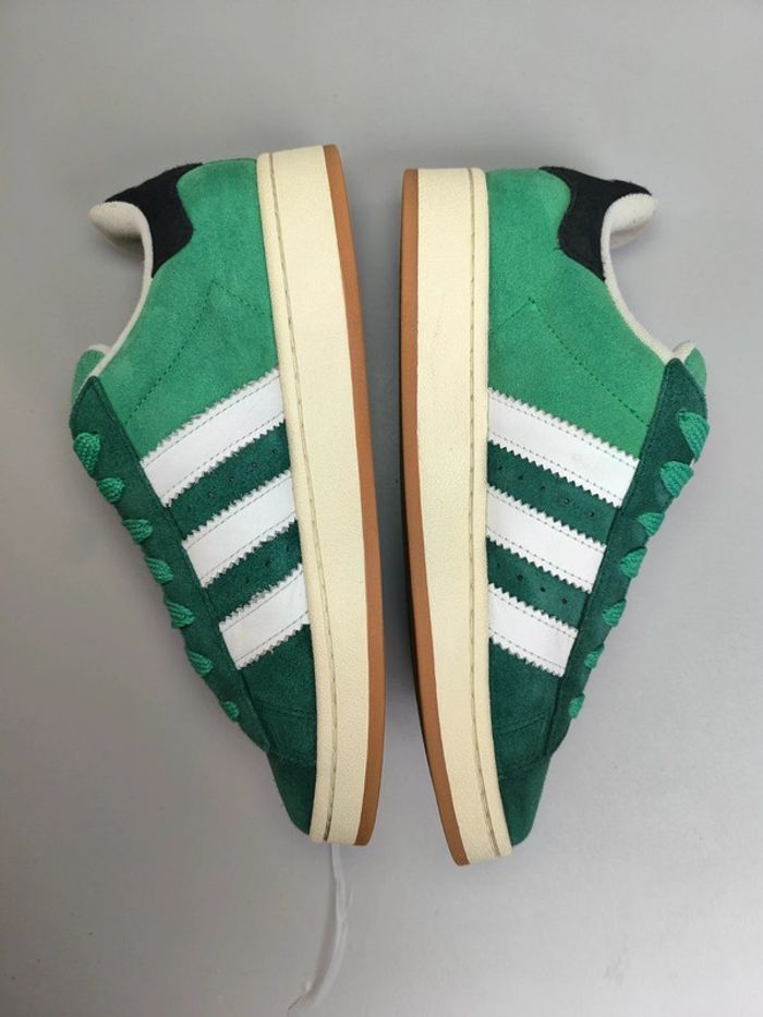 Baskets adidas campus verte et blanche pointure 42 très bon état avec boîte - photo numéro 4