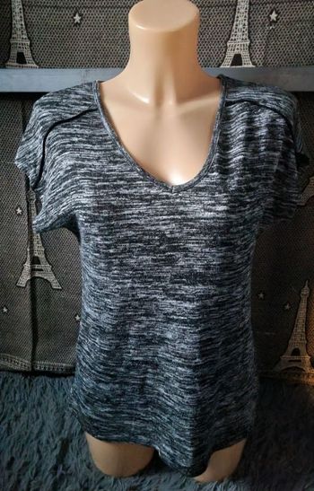 T-shirt gris chiné taille M