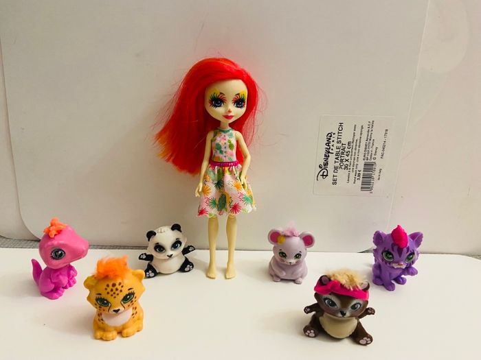 Poupée Barbie enchantimals