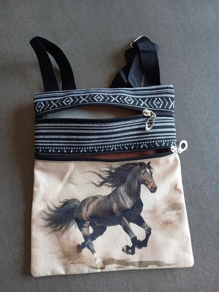 Pochette Bandoulière motif cheval - photo numéro 7