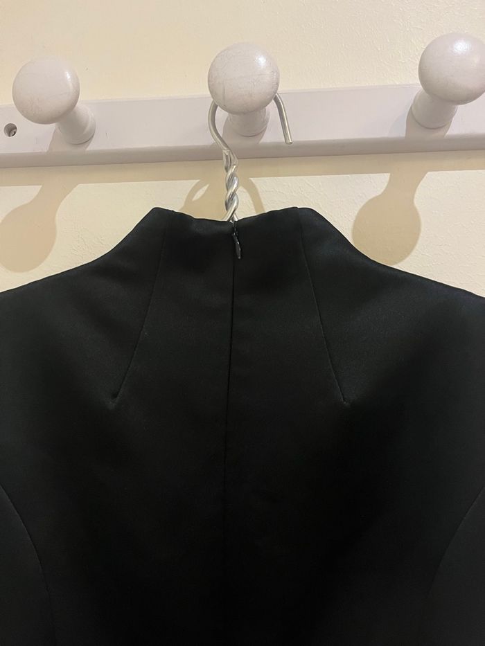 Robe longue maxi noire asymétrique sans manches détails fleur brodé vintage taille S/36 - photo numéro 7