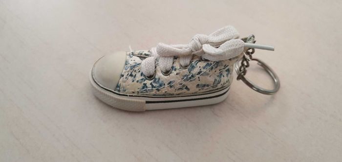 Porte-clefs sneakers