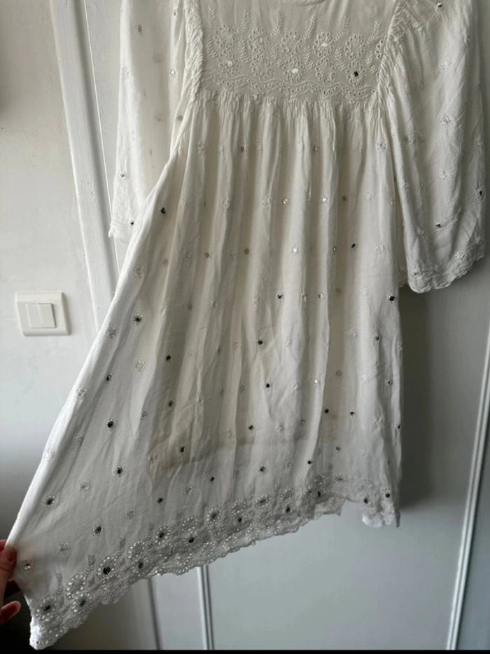 Robe courte oversize manches courtes avec broderies blanc taille M Mango - photo numéro 4