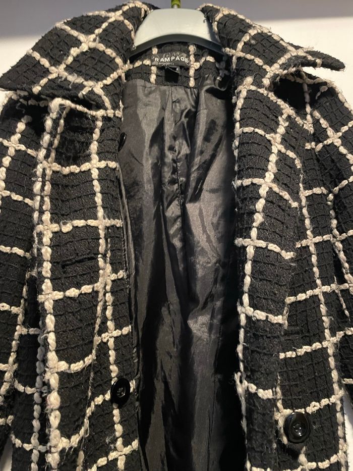 Manteau noir et blanc - photo numéro 6