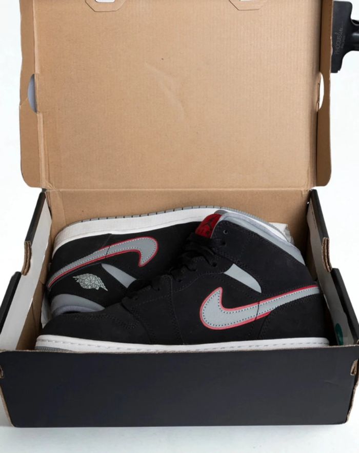 JORDAN 1 MID Black Particle Grey Gym Red – Taille 38,5 - photo numéro 10
