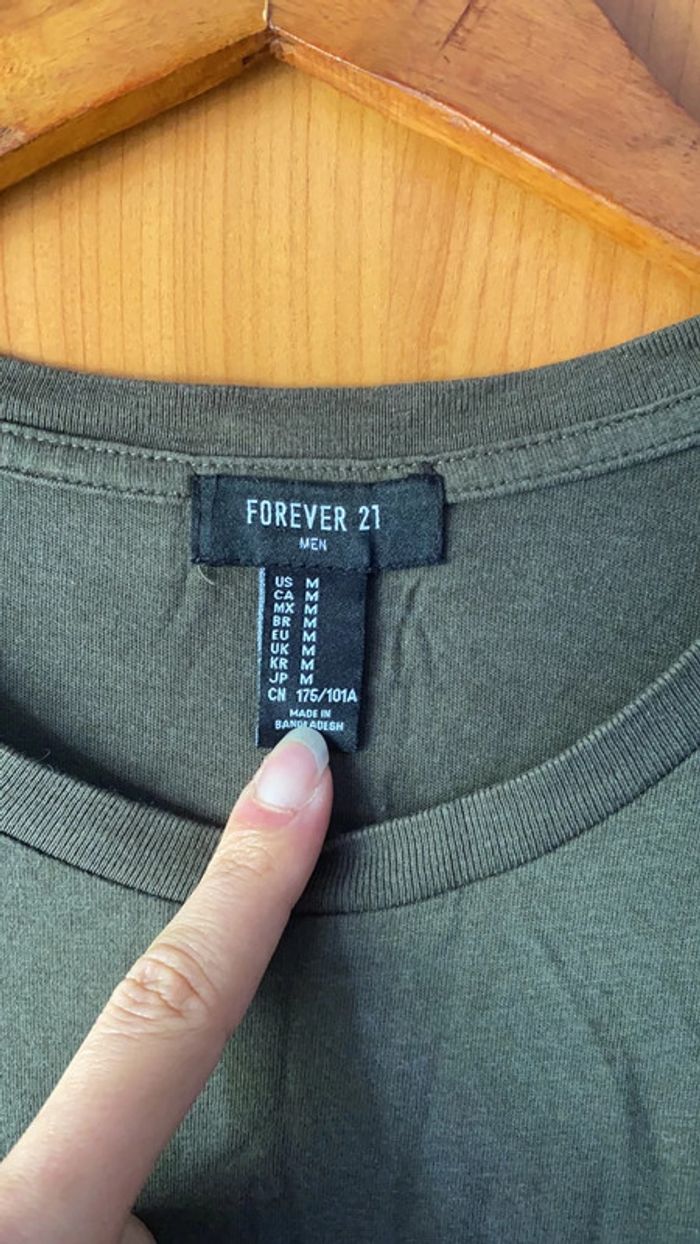 Tee-shirt kaki avec poche imprimee M - photo numéro 3