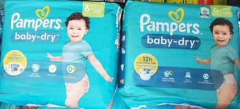 Couches Pampers Taille 6, 2 paquets soit 68 couches.